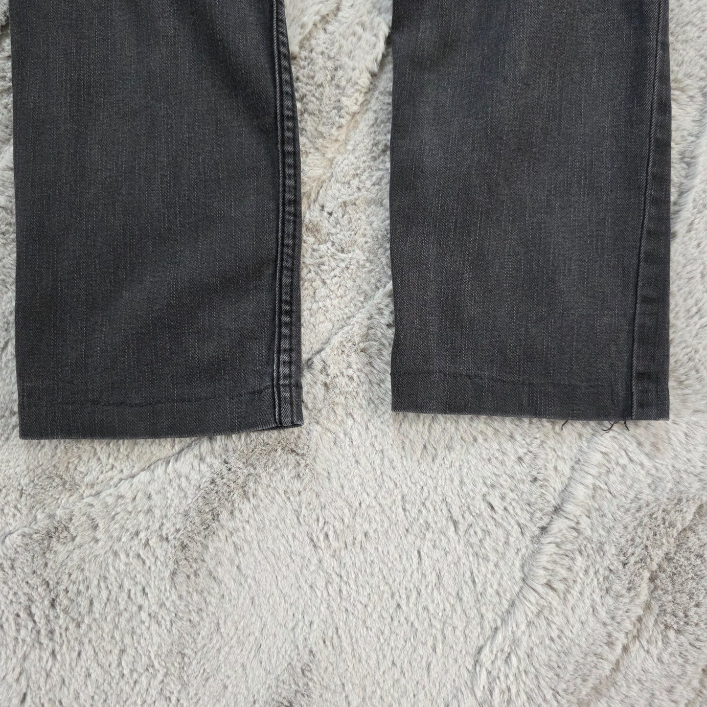 Levi's 524 Women's Skinny Jeans W33 L26 Grey Distressed Stretch Turned Up Hem