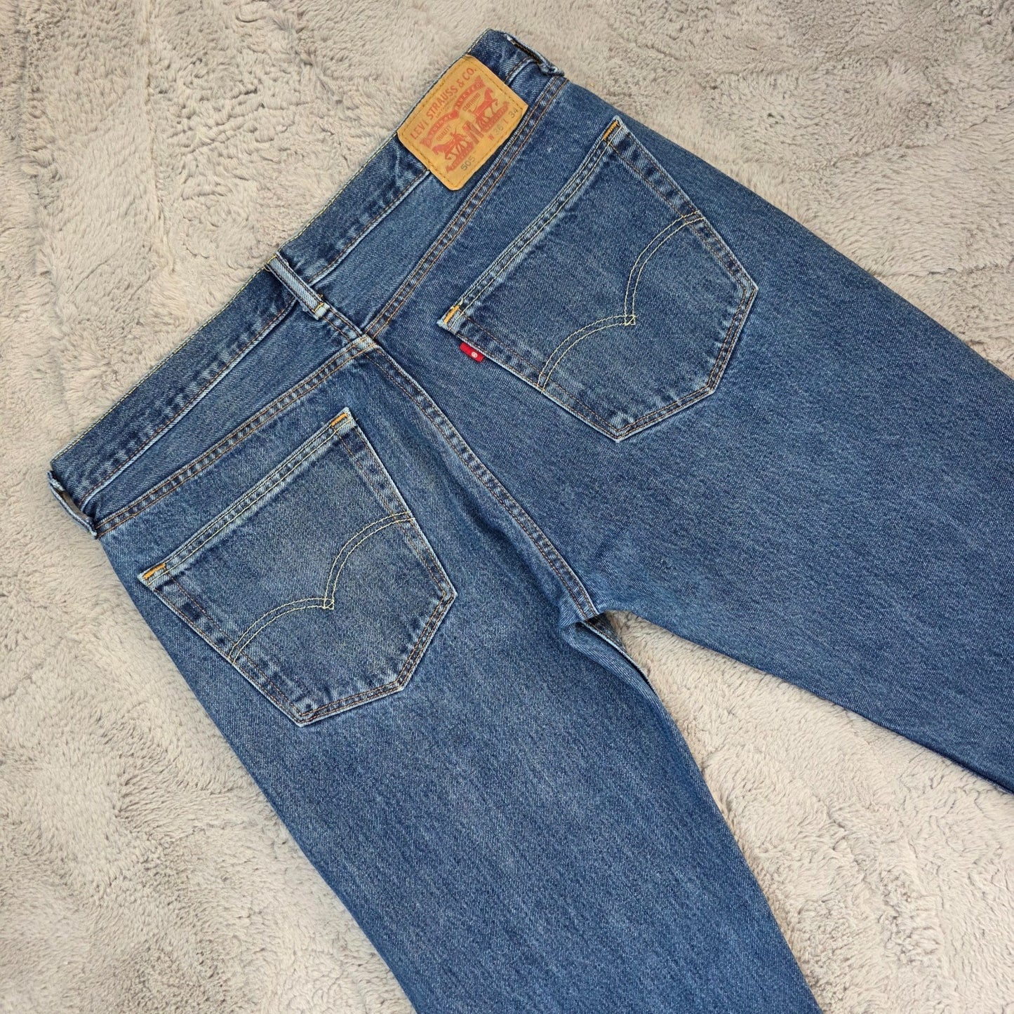 Levi’s 505 men’s straight leg jeans blue W36 L34 (actual inseam 33”)