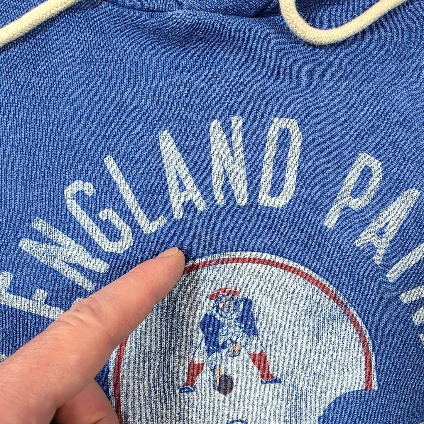 NFL New England Patriots Blue Hoodie ๐ Team Apparel Pullover Sweatshirt XL