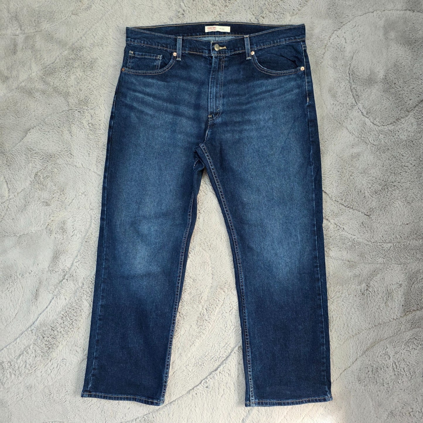 Levi’s Signature Relaxed Jeans Dark Blue W36 L29 Excellent Condition