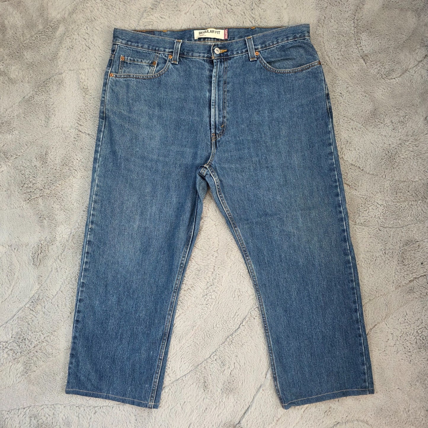 Levi’s 505 men’s straight leg jeans blue W40 L30 (actual inseam 26”) shortened