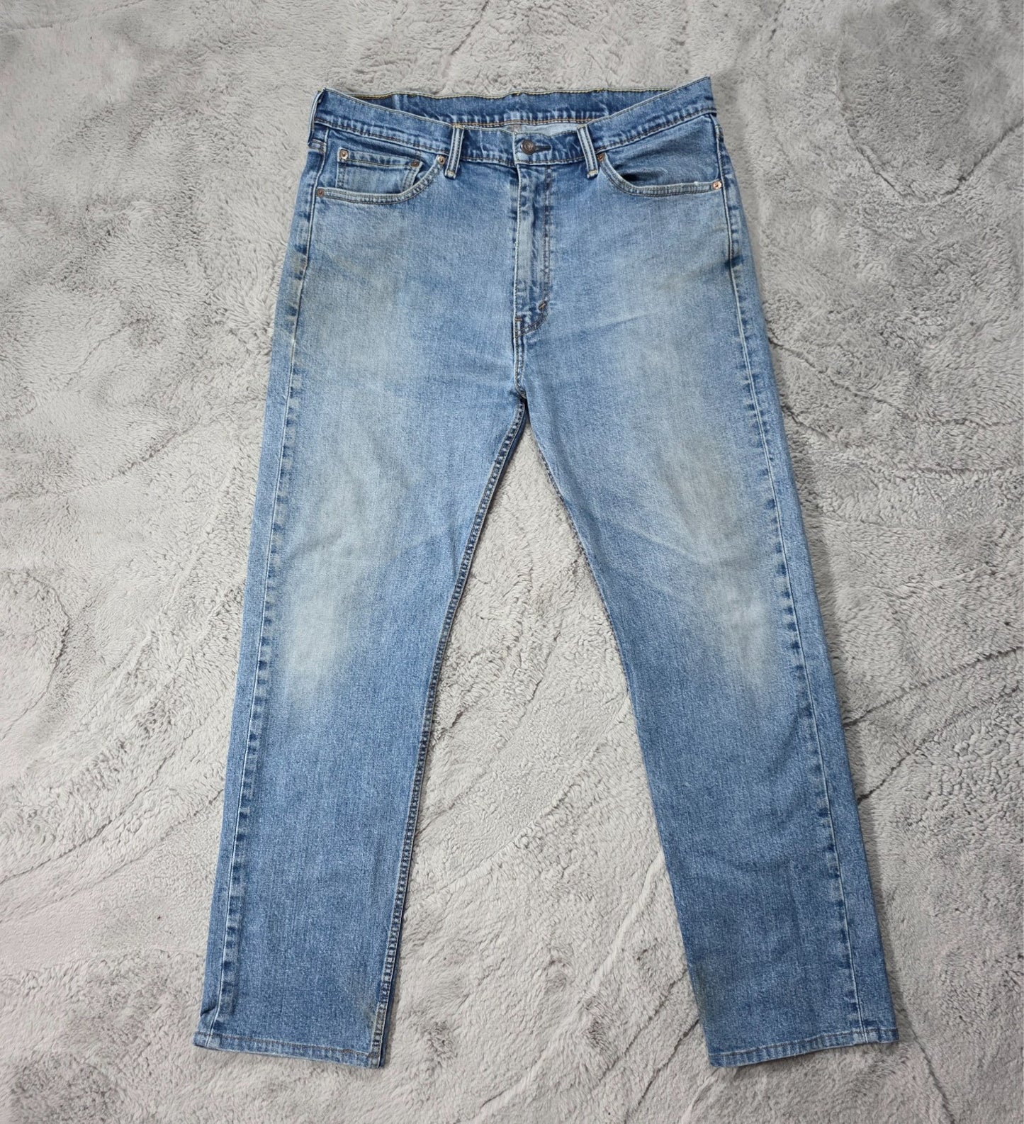 Levi’s 505 Straight Leg Blue Jeans W38 L32 (Measures 37x31) – Classic Light Wash