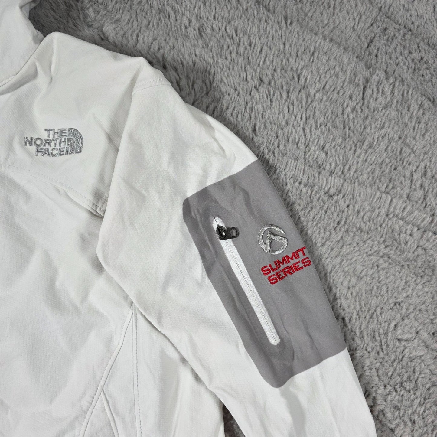 The North Face Summit Series Women’s White Softshell Jacket Size M Outdoor