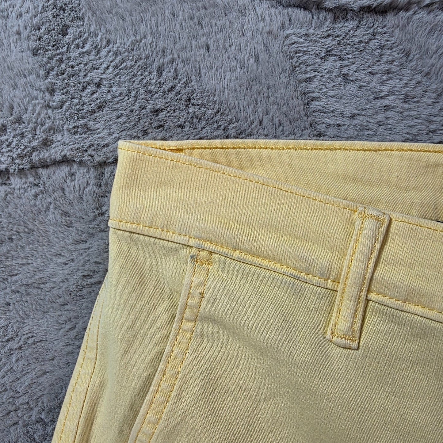 Levi's XX Chino Standard Taper Yellow Chinos W30 L30 (Tagged W29 L32)