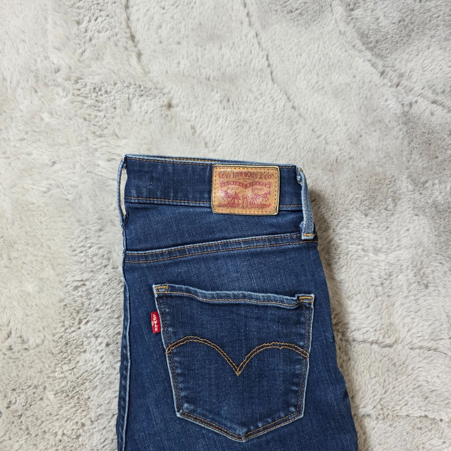 Levi's 721 High Rise Skinny Jeans W28 L30 β Women's β Few Marks β Blue Denim