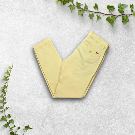 Levi's XX Chino Standard Taper Yellow Chinos W30 L30 (Tagged W29 L32)