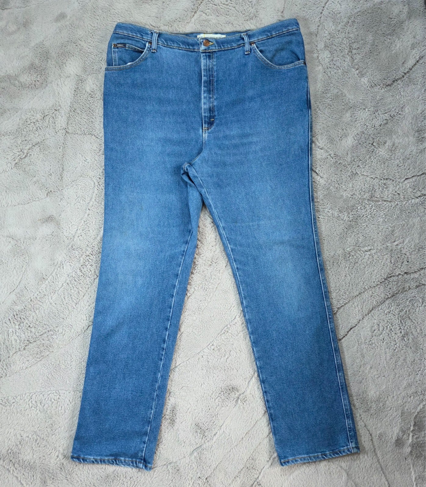 Lee Regular Fit Straight Leg Blue Jeans W44 L34 β Made in Mexico (of US Fabric)
