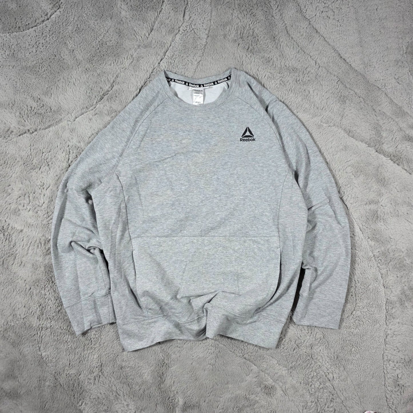 Reebok Men’s Grey Pullover Sweatshirt Size M Lightweight Athletic Fit LB61