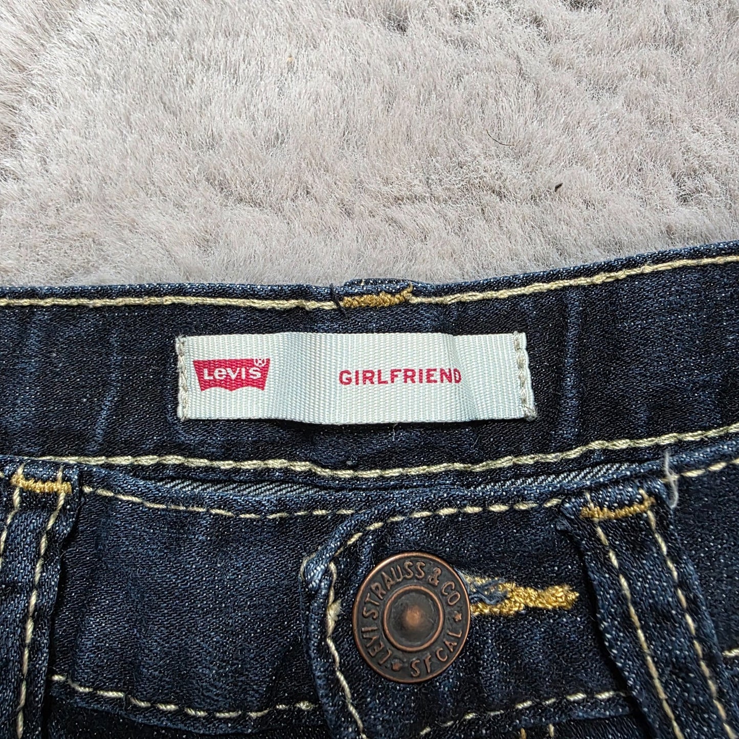 Levi’s Girlfriend Jeans Kids Size 12 W25 L27 Blue Distressed Denim Skinny Youth