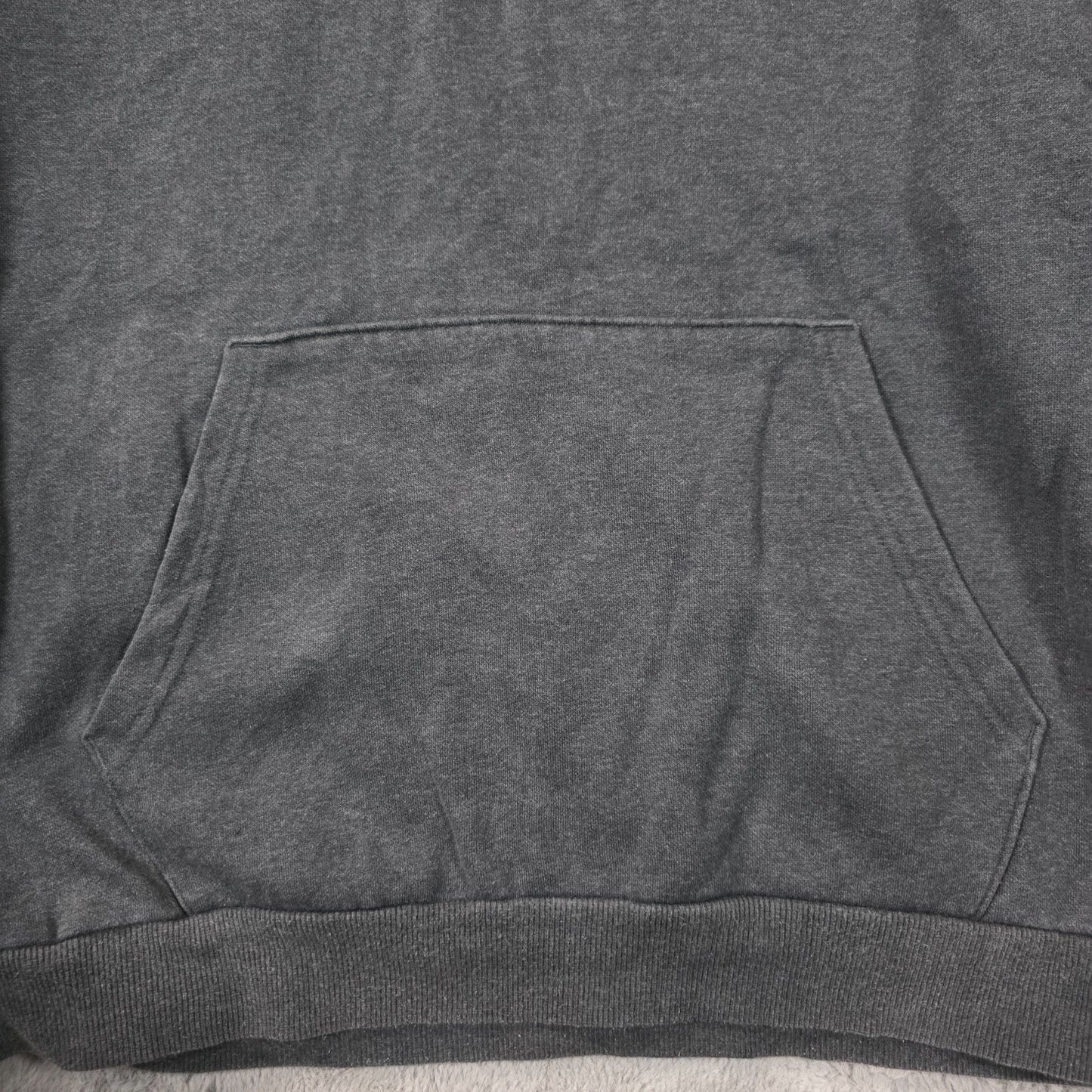 Puma Grey Hoodie Men’s Size XL Pullover Sweatshirt Kangaroo Pocket Logo Jumper