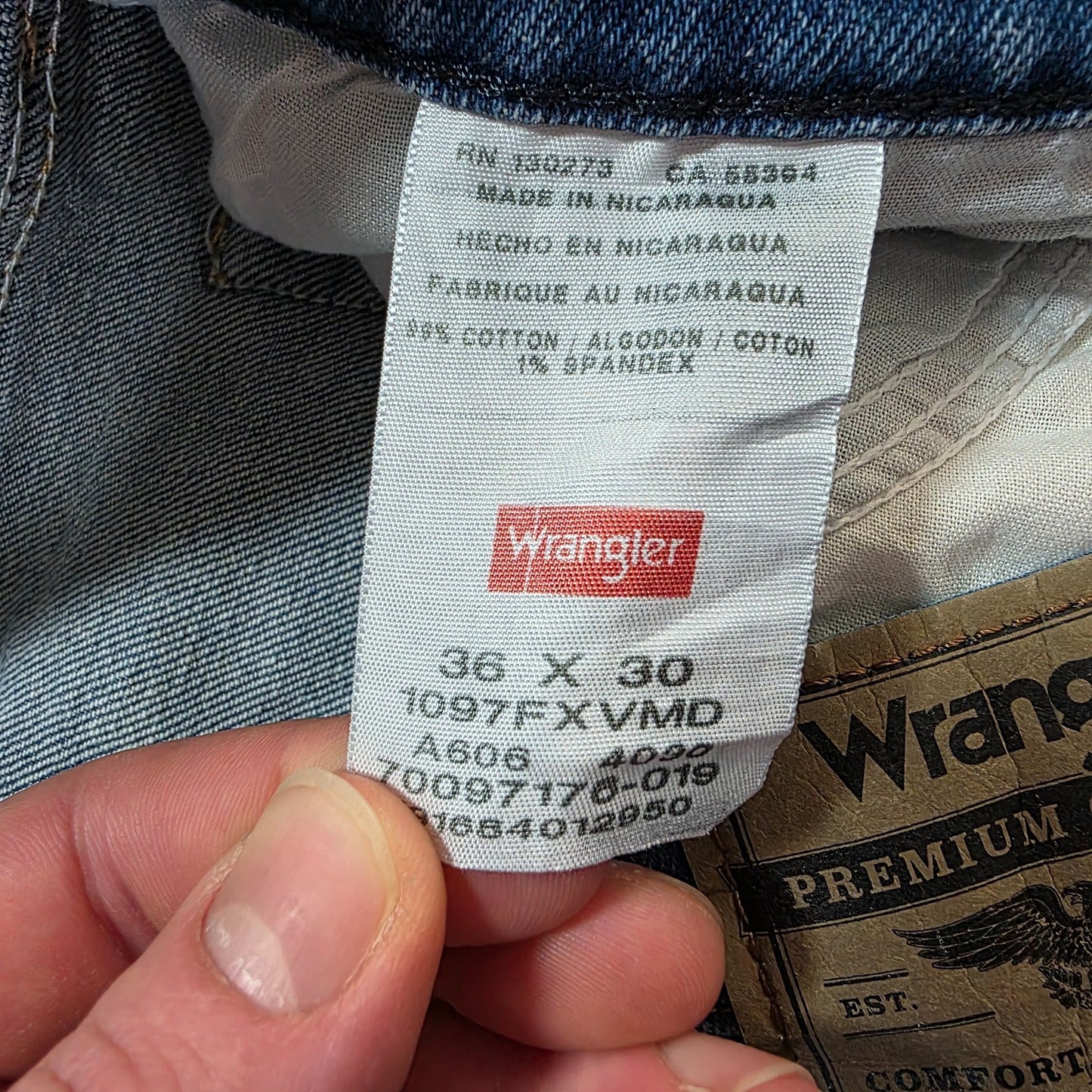 Wrangler Men’s Straight Fit Jeans Blue W36 L30 Nicaragua (M432)