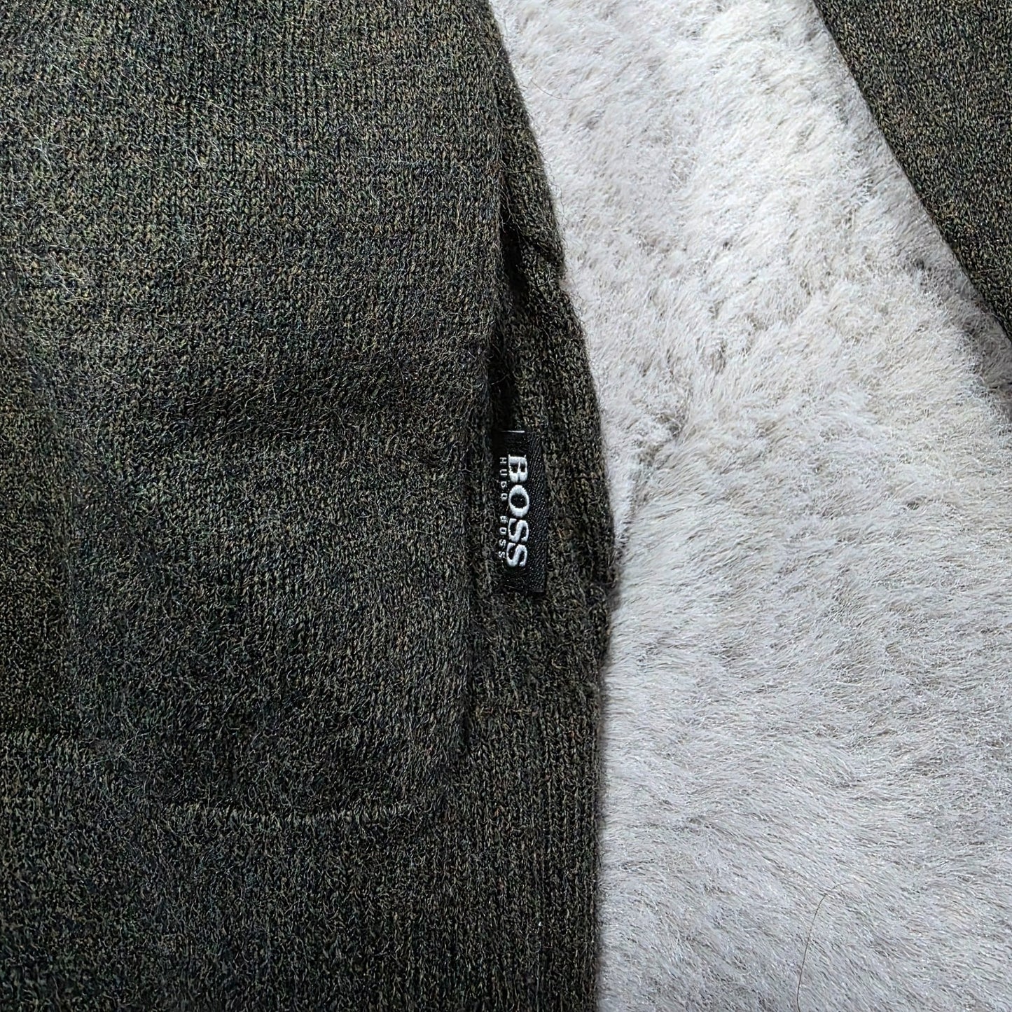 Hugo Boss Men’s Dark Green Wool Slim Fit Jumper Sweater Tagged XL Fits S