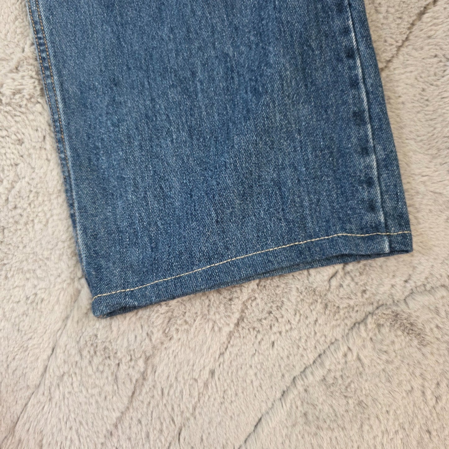 Levi’s 505 men’s straight leg jeans blue W40 L30 (actual inseam 26”) shortened