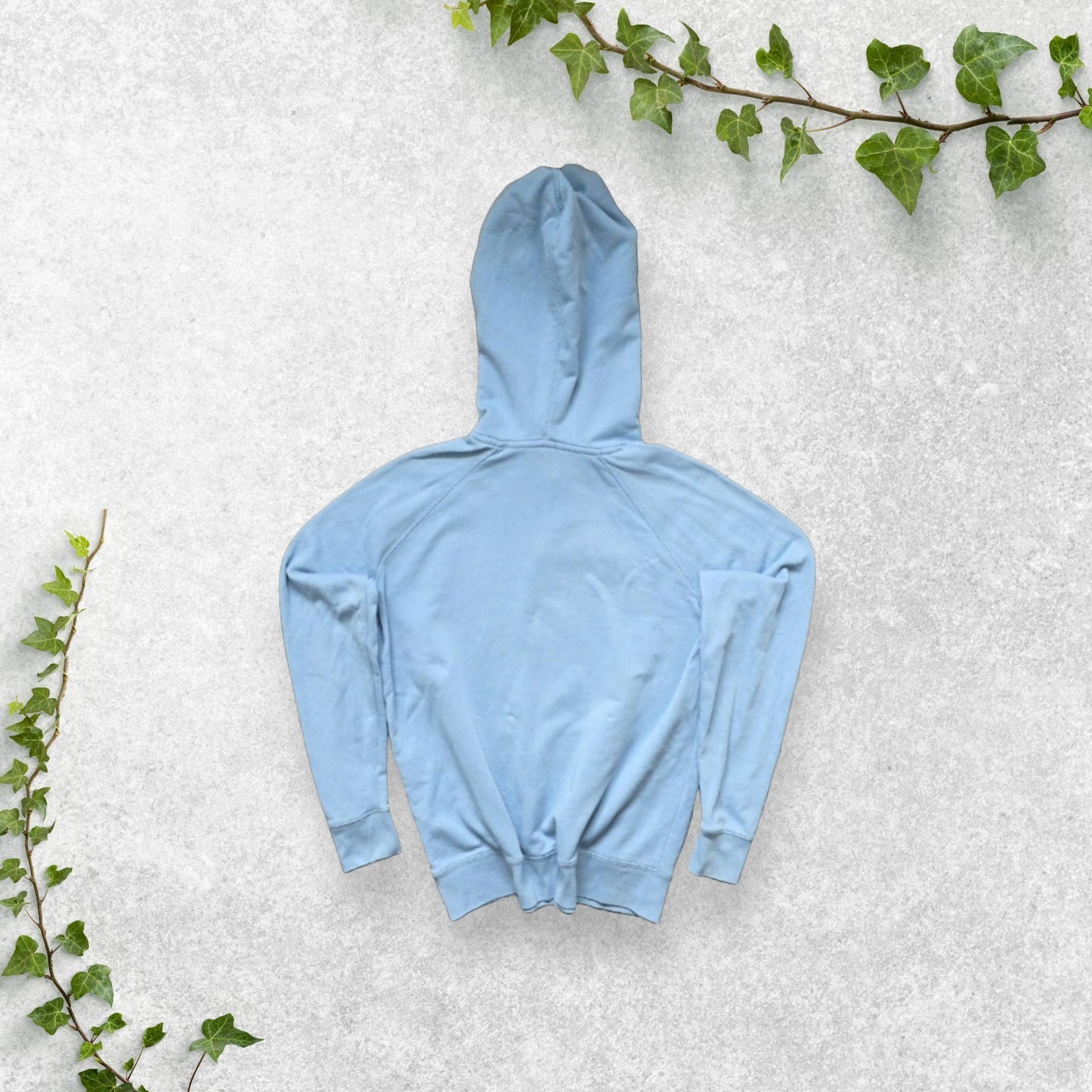 Levi’s Hoodie Women’s Medium Light Blue Oversized Logo Cotton Kangaroo Pocket