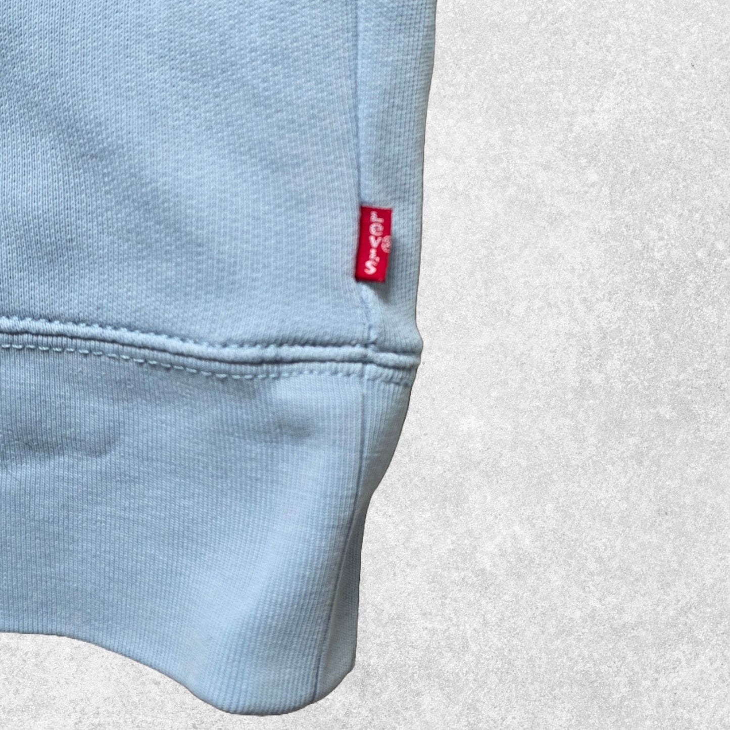 Levi’s Hoodie Women’s Medium Light Blue Oversized Logo Cotton Kangaroo Pocket