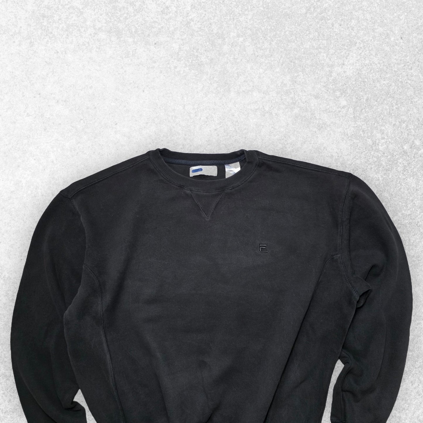Fila Jumper Men’s Size XL Black Vintage Embroidered Logo Crew Neck 90s Y2K