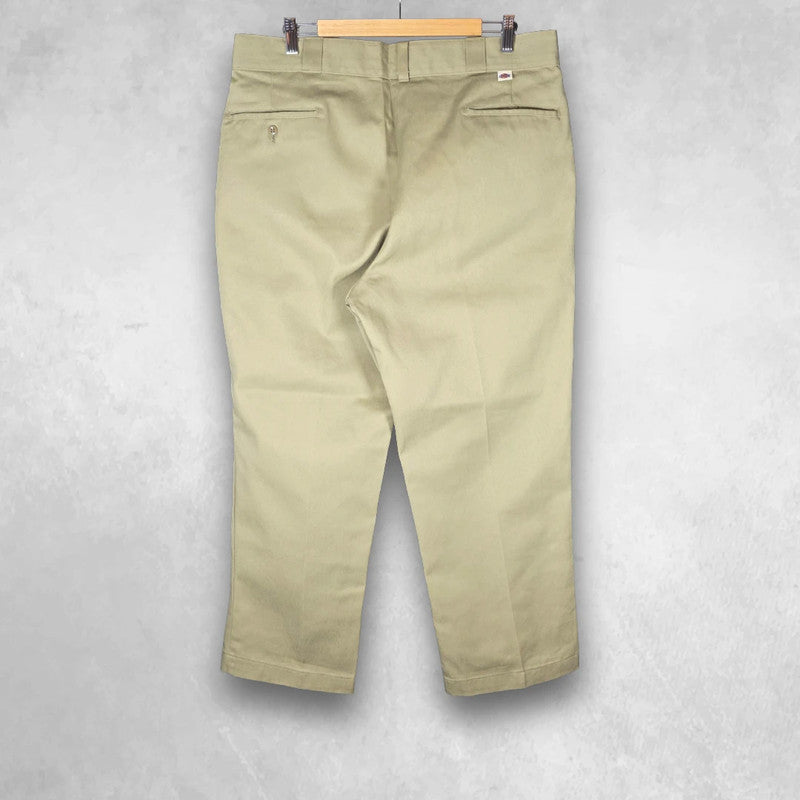 Vintage Dickies Workwear Chinos W38 L29 Beige Relaxed Fit USA Made Pants