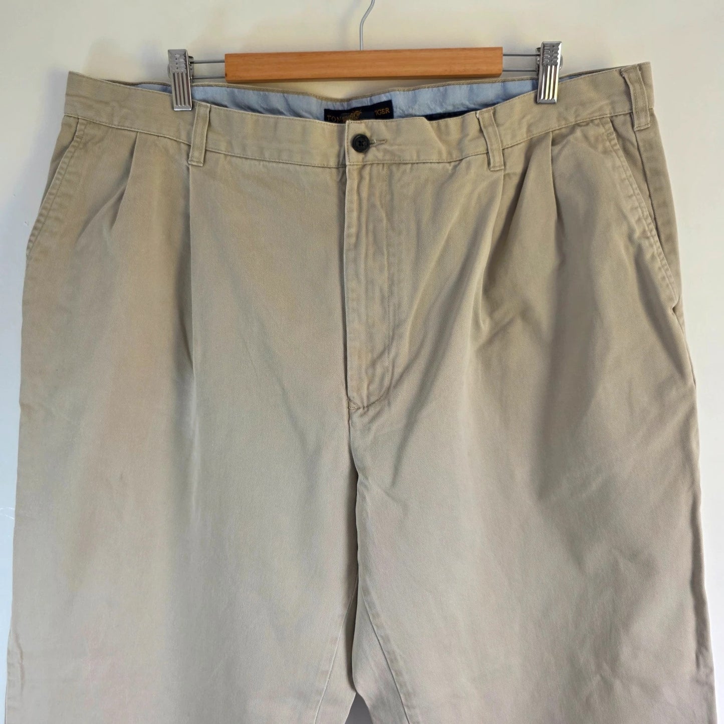 Tommy Hilfiger beige chino trousers pleated front, 100% cotton, relaxed fit.