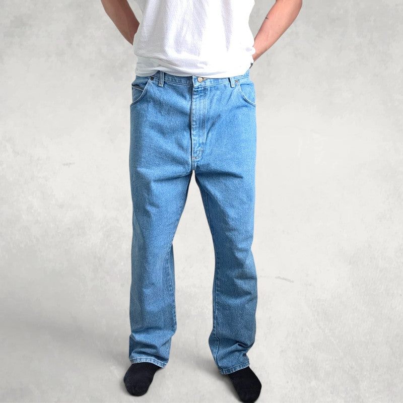 Wrangler Rugged Wear Jeans W42 L32 Relaxed Straight Blue Denim Workwear Western
