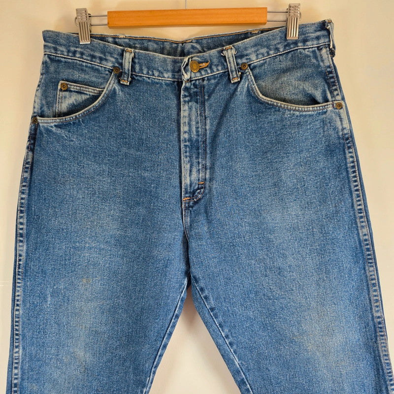 Vintage Wrangler Jeans W35 L29 Blue Tapered 90s Denim Made USA Fit