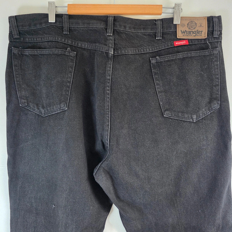 Vintage Wrangler Jeans W43 L30 Black Denim Relaxed Straight Leg USA Made Men's
