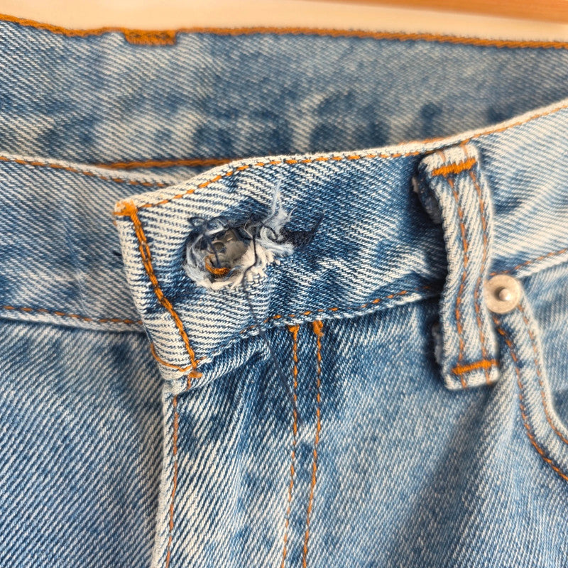 Robe Di Kappa blue straight jeans with vintage logo patch and cotton material.