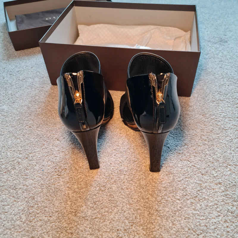 Gucci Black Suede Strappy High Heels with Open Toe Size 4.5
