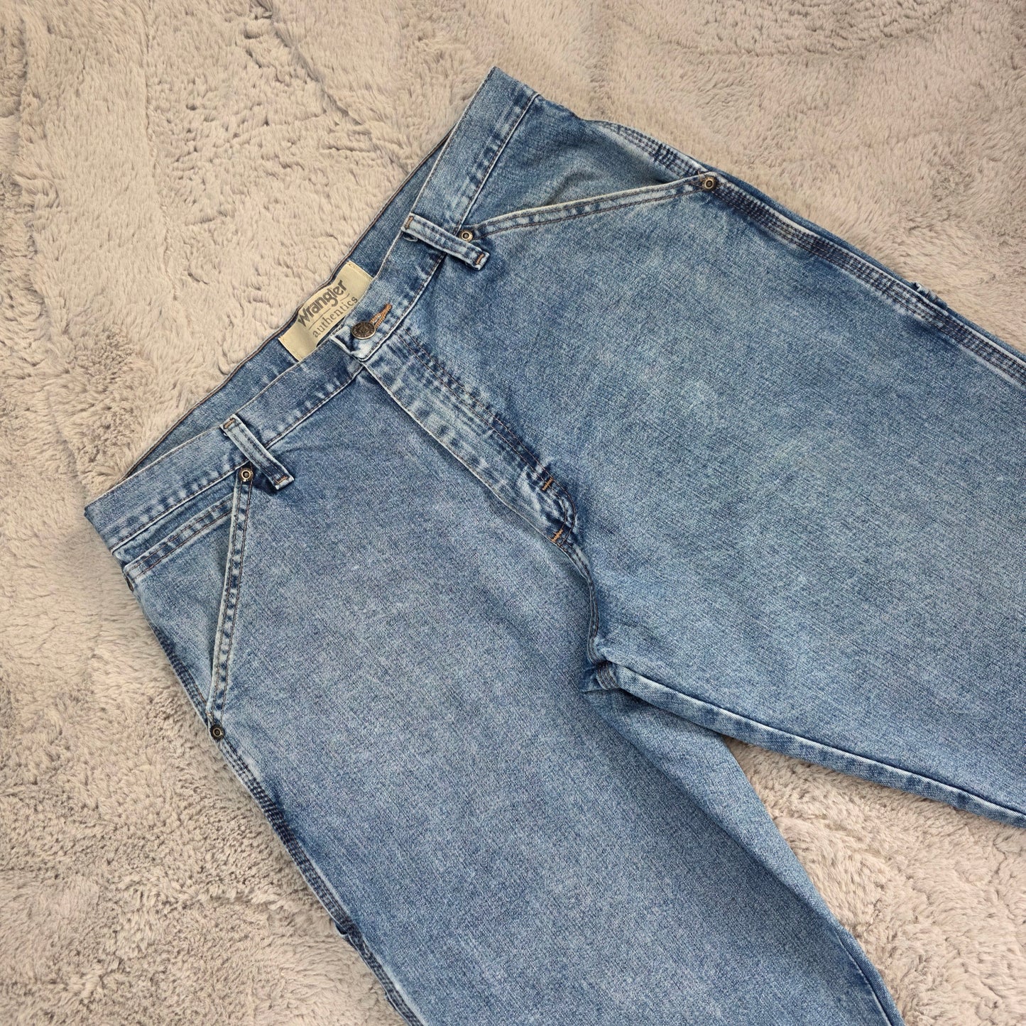 Wrangler Authentics carpenter straight leg blue denim jeans W33 L32 made in Mexico workwear