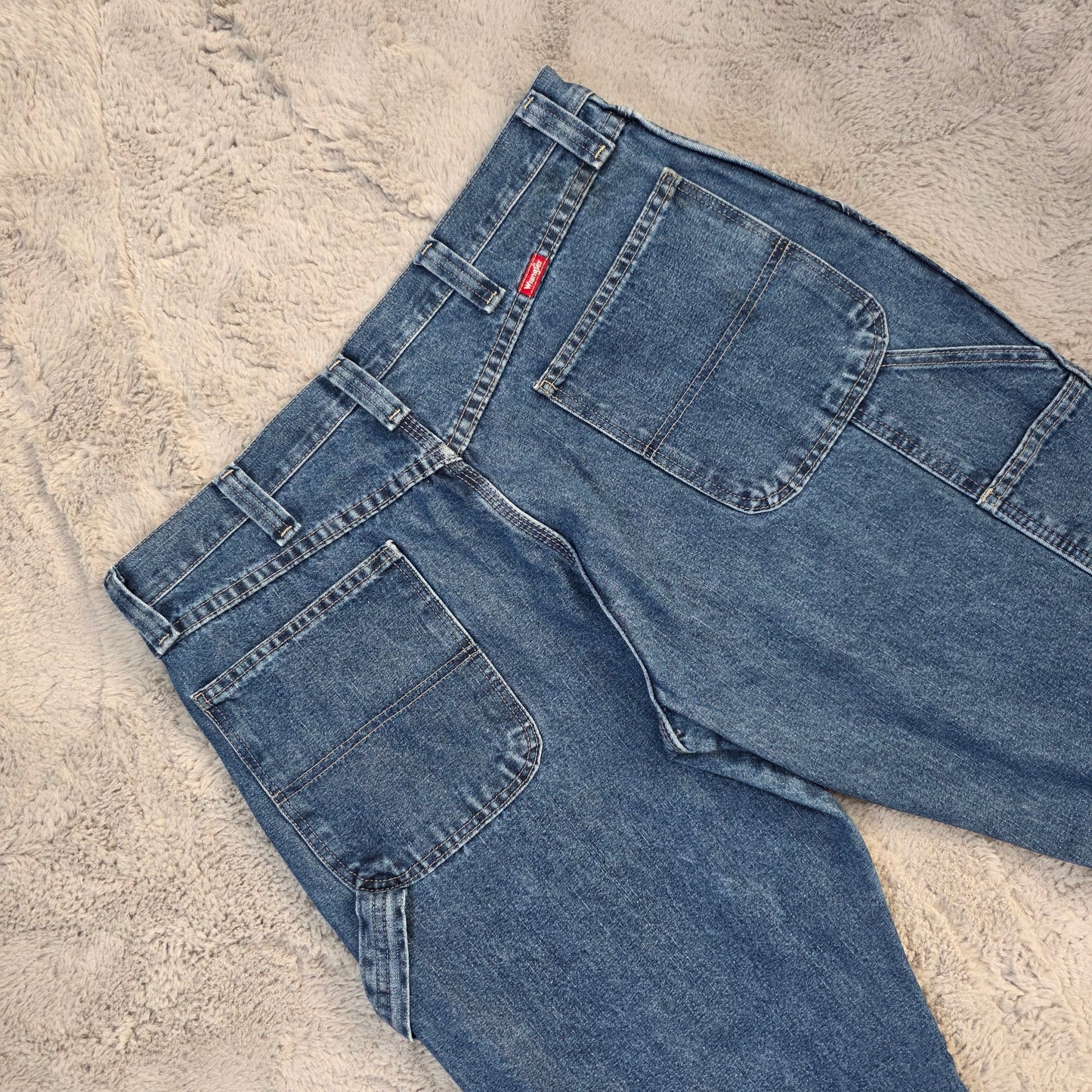 Wrangler carpenter straight leg blue denim jeans W34 L34 made in Nicaragua workwear