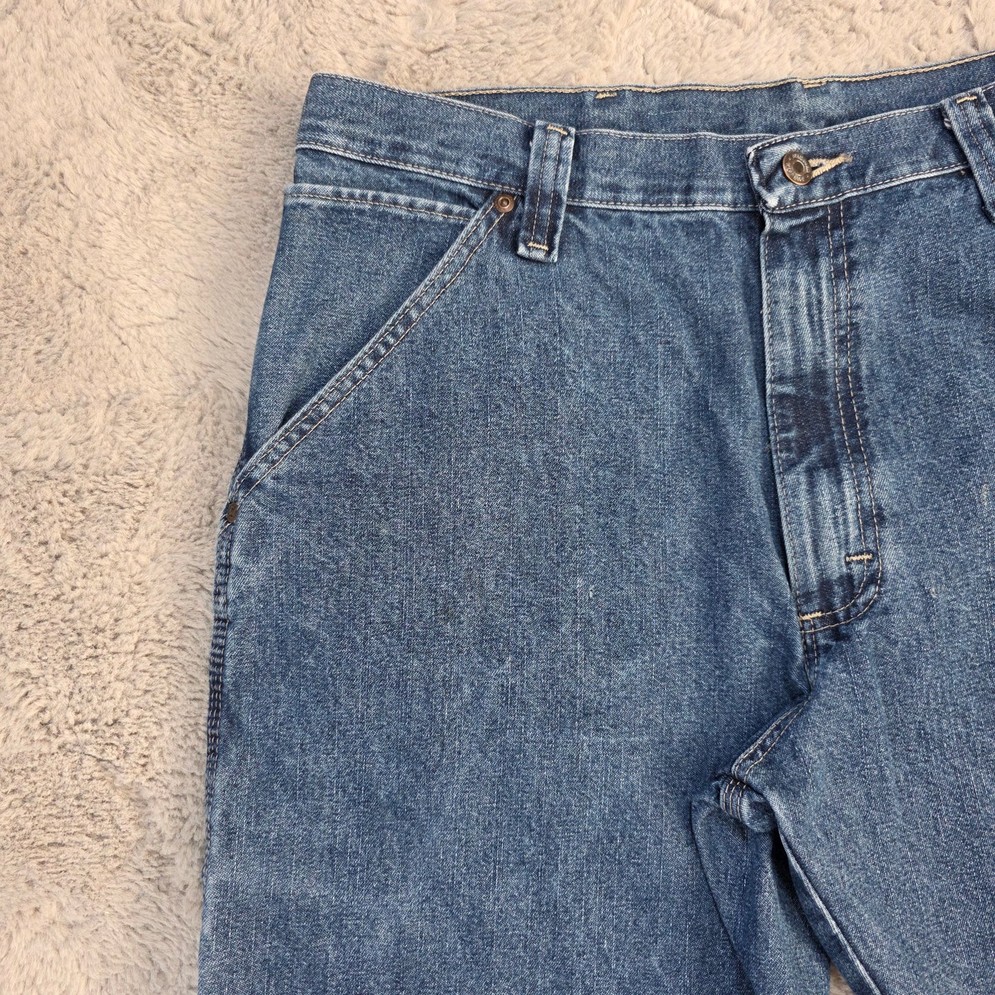 Wrangler carpenter straight leg blue denim jeans W34 L34 made in Nicaragua workwear