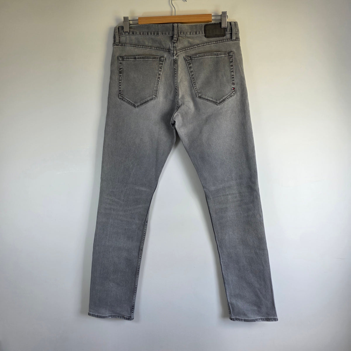 Tommy Hilfiger Mercer Jeans W32 L32 Grey Straight Fit Stretch Men's Denim
