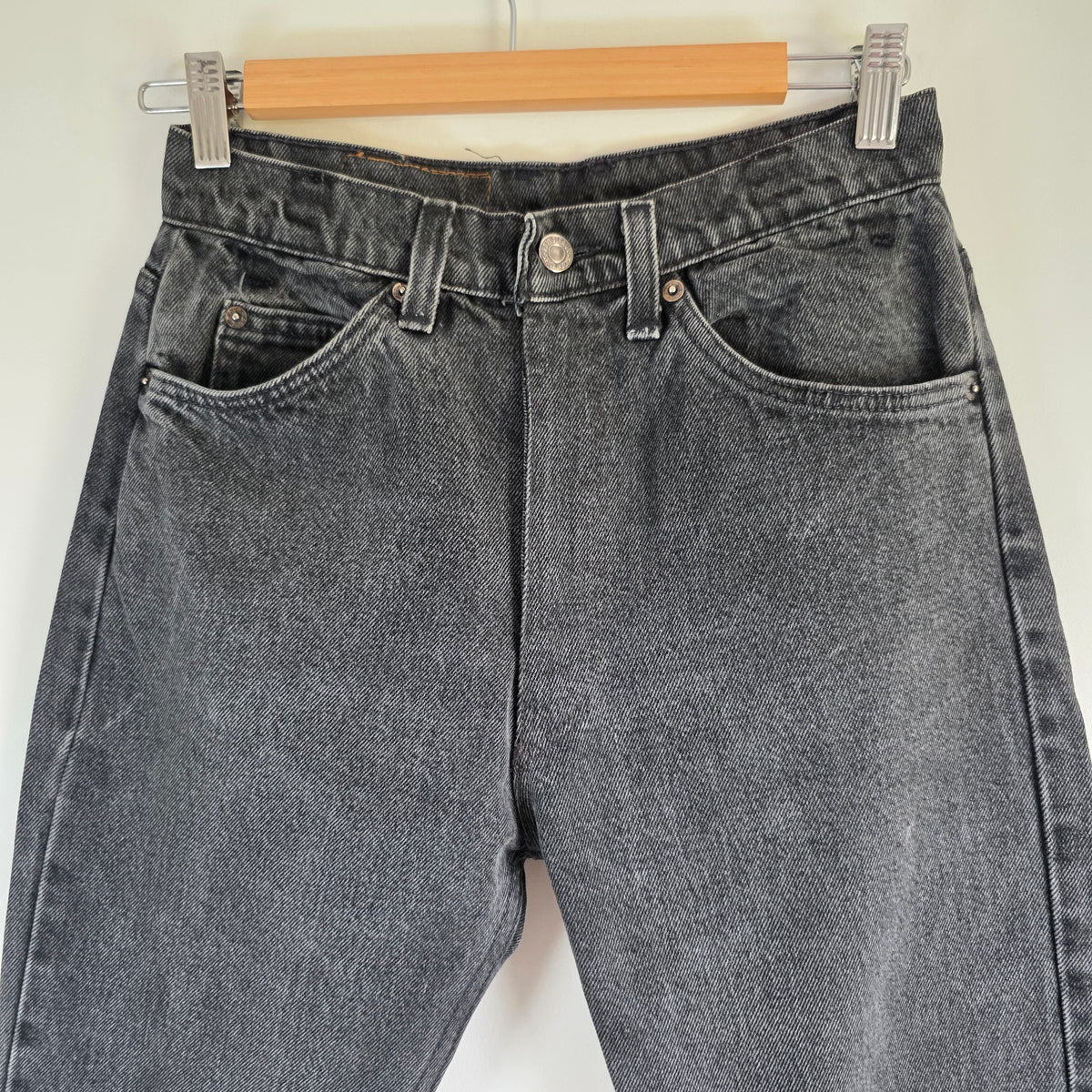 Vintage Levi's 550 Relaxed Fit Jeans W27 L28 (Tag W36 L34) Black Orange Tab USA?