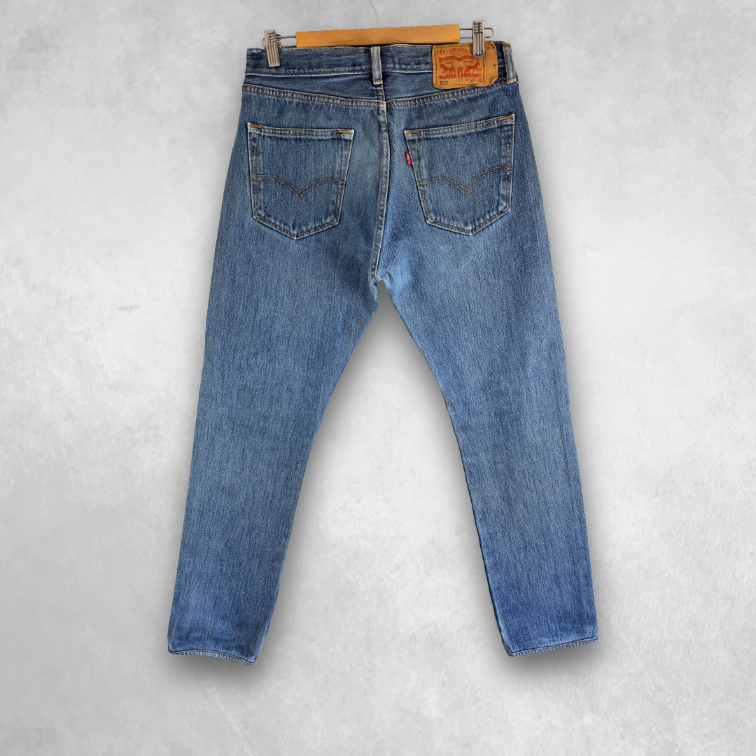 Levis 501 Jeans Mens W31 L30 (Tag W34 L32) Blue Straight Leg Denim Button Fly