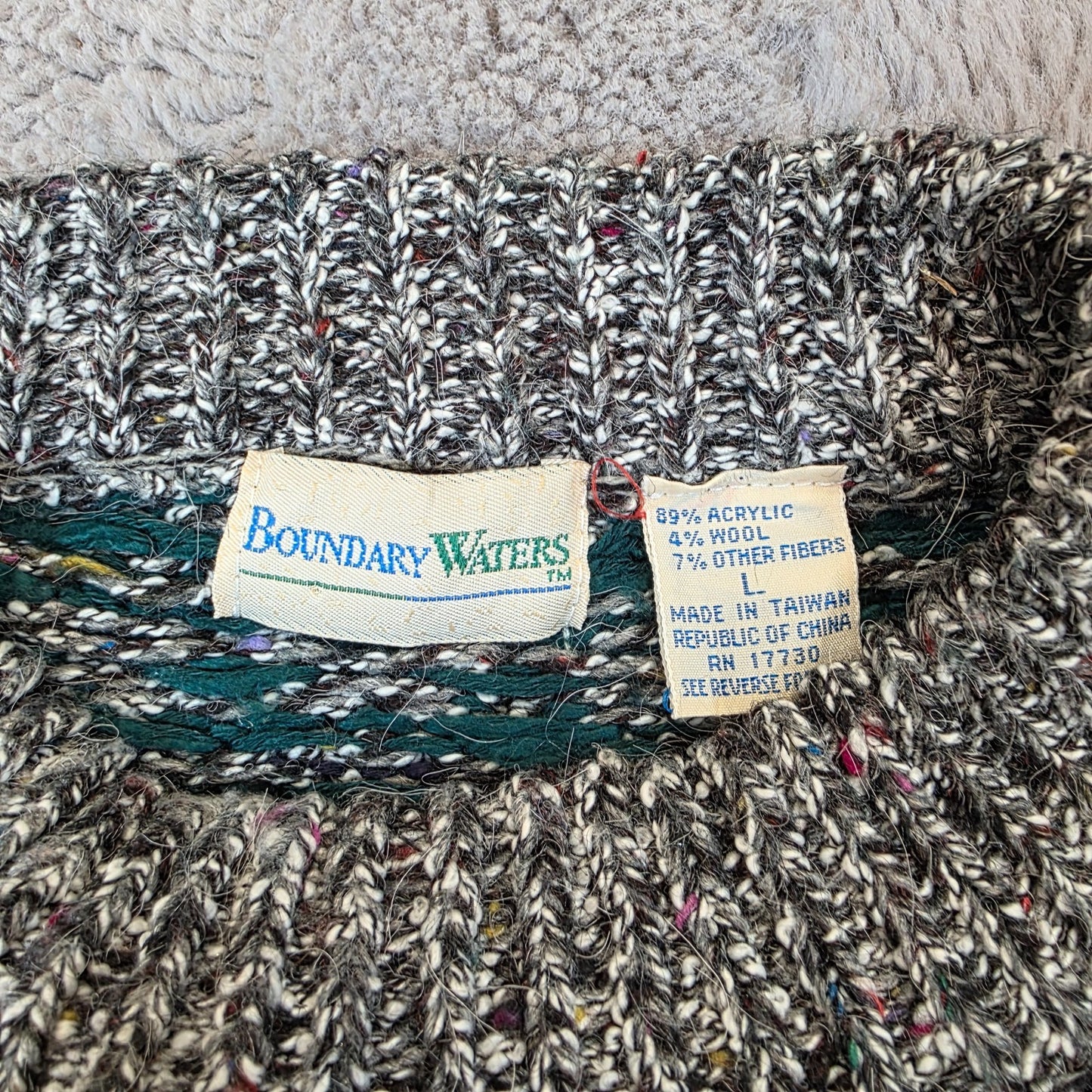 Vintage Boundary Waters Patterned Knit Sweater – Men’s Large