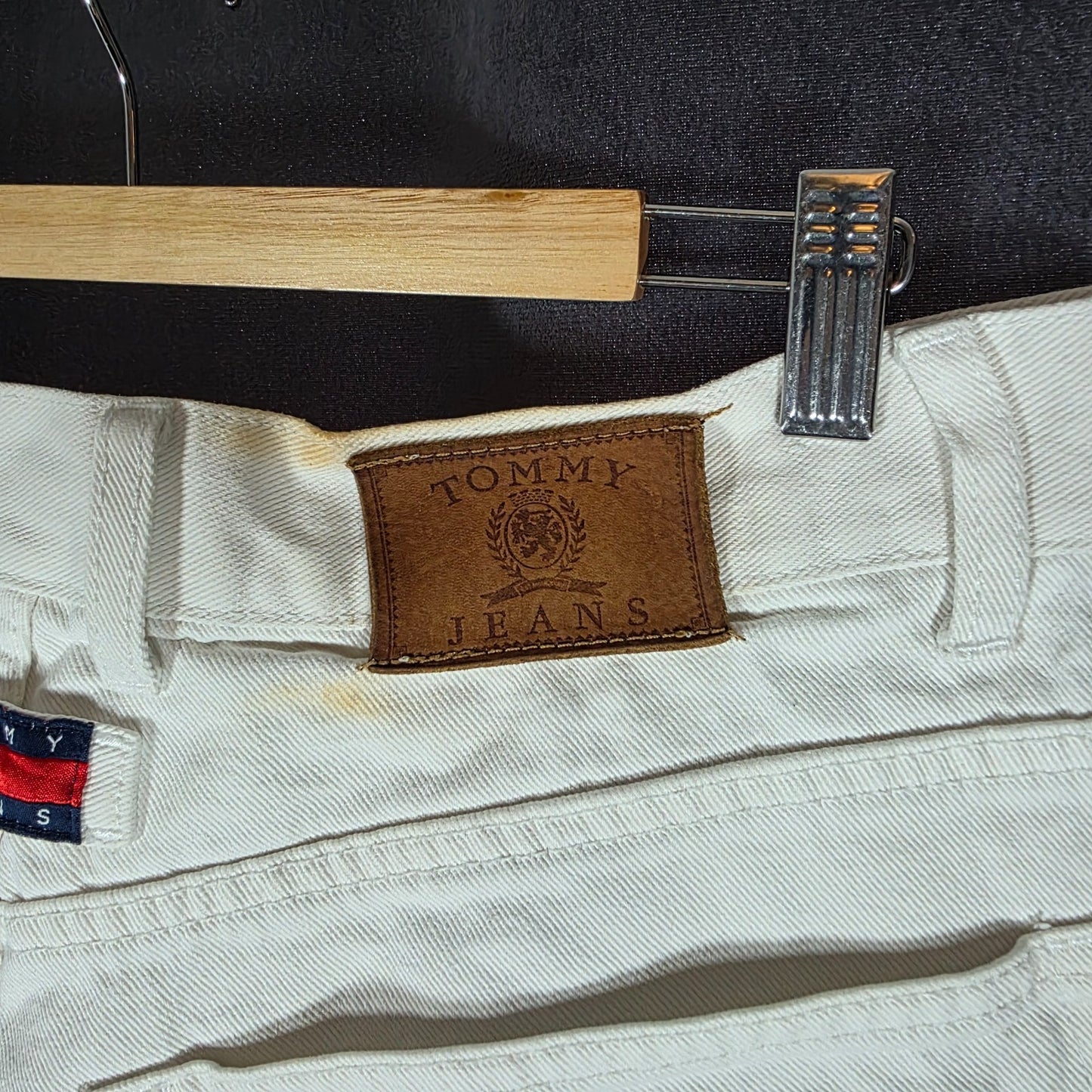 Tommy Hilfiger Vintage White Logo Jeans W32 L34 Relaxed Fit 90s Denim