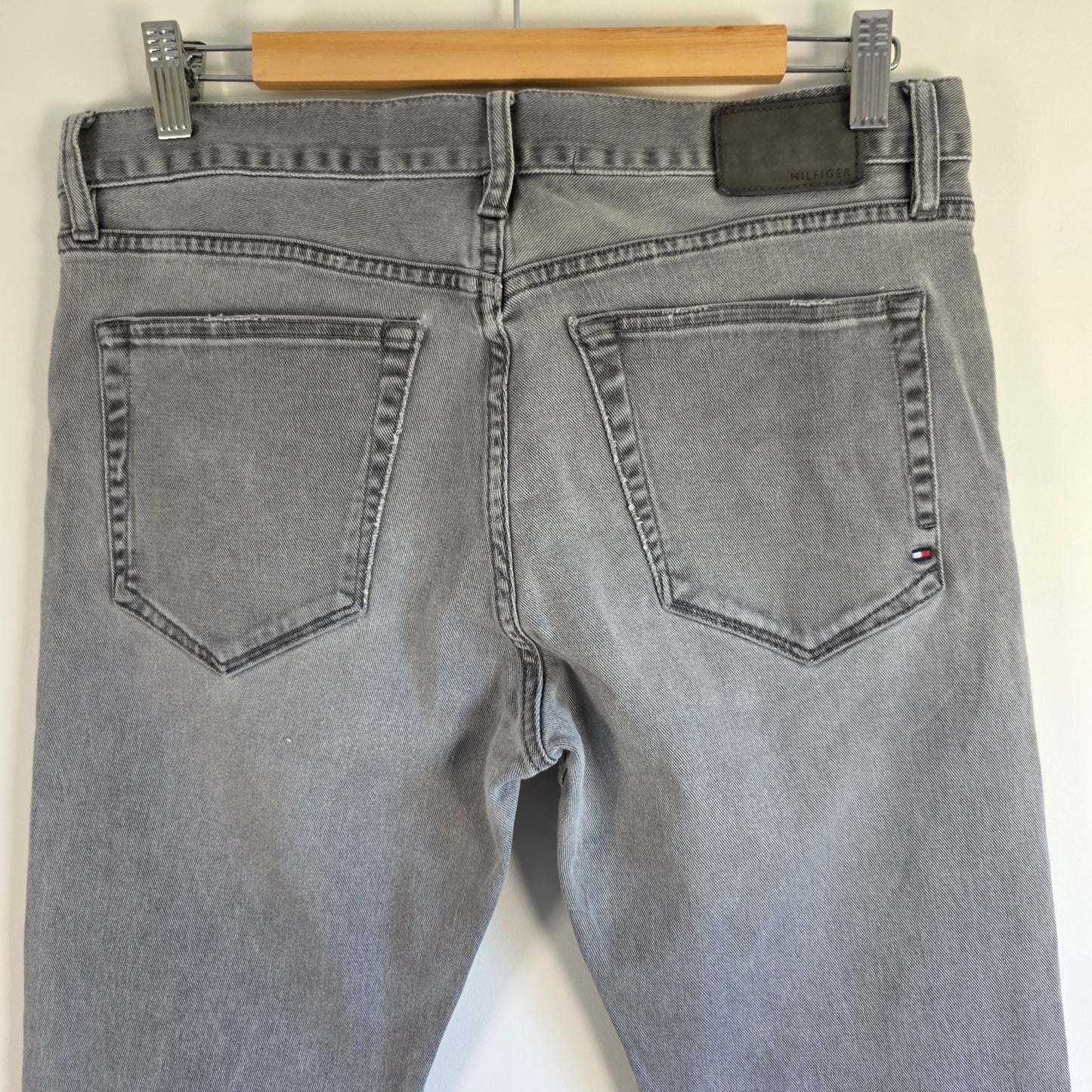 Tommy Hilfiger Mercer Jeans W32 L32 Grey Straight Fit Stretch Men's Denim