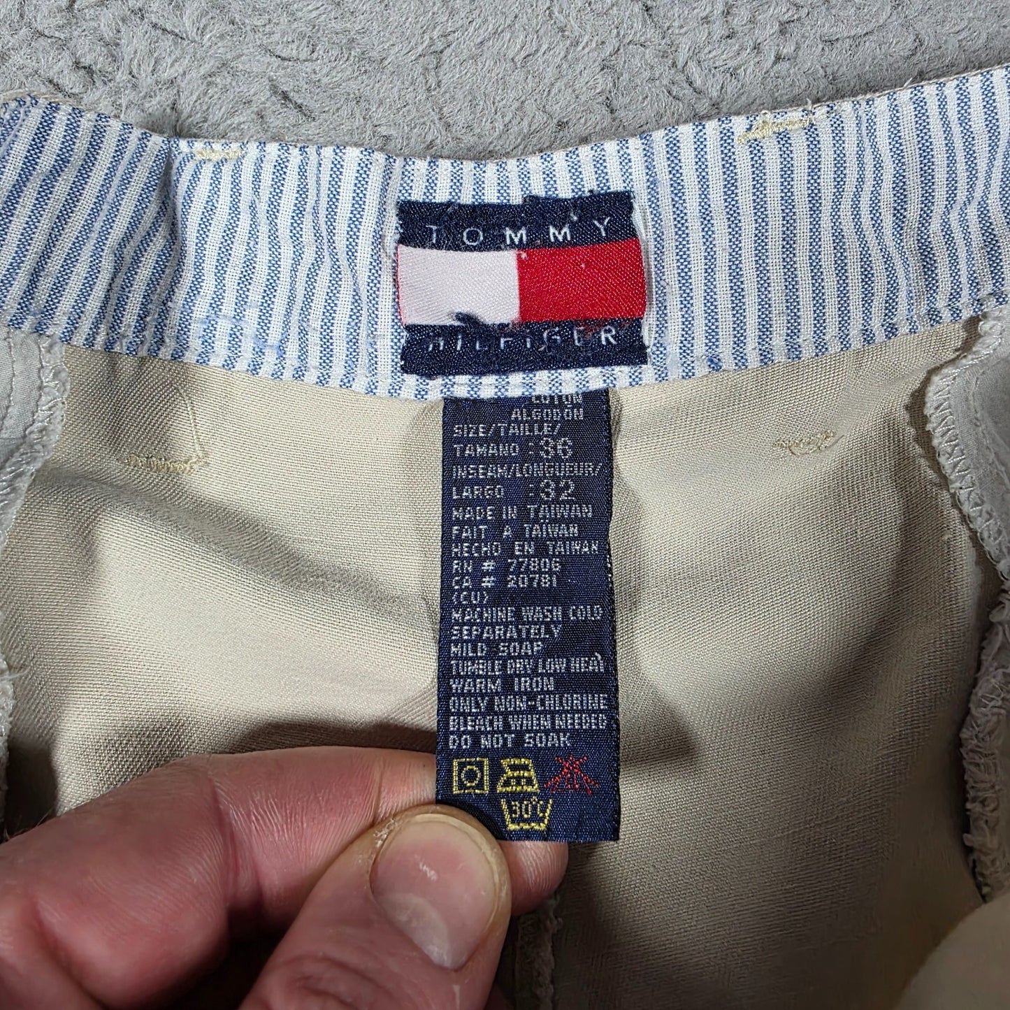 Tommy Hilfiger Beige Pleated Chinos Men’s Straight Fit W36 L32 Vintage Style