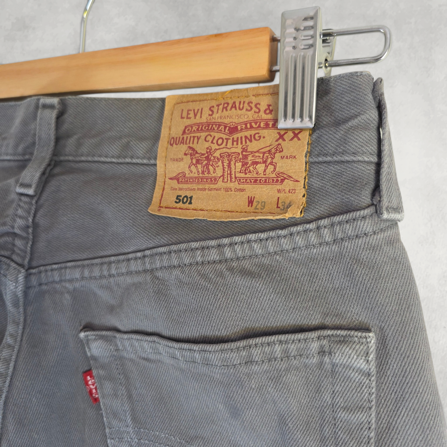 Levi’s 501 Jeans W26 L33 Grey Straight Leg Button Fly Vintage Made in Spain