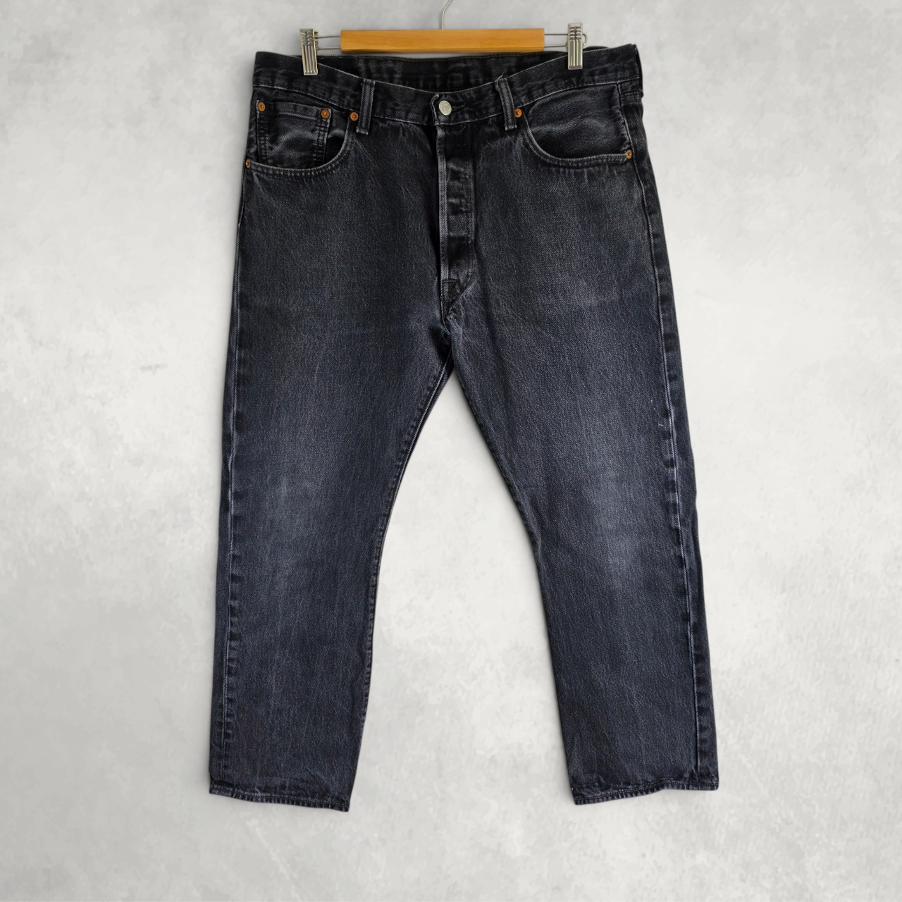 Levi’s 501 Jeans W36 (W38) L30 Black Straight Leg Button Fly Classic Denim