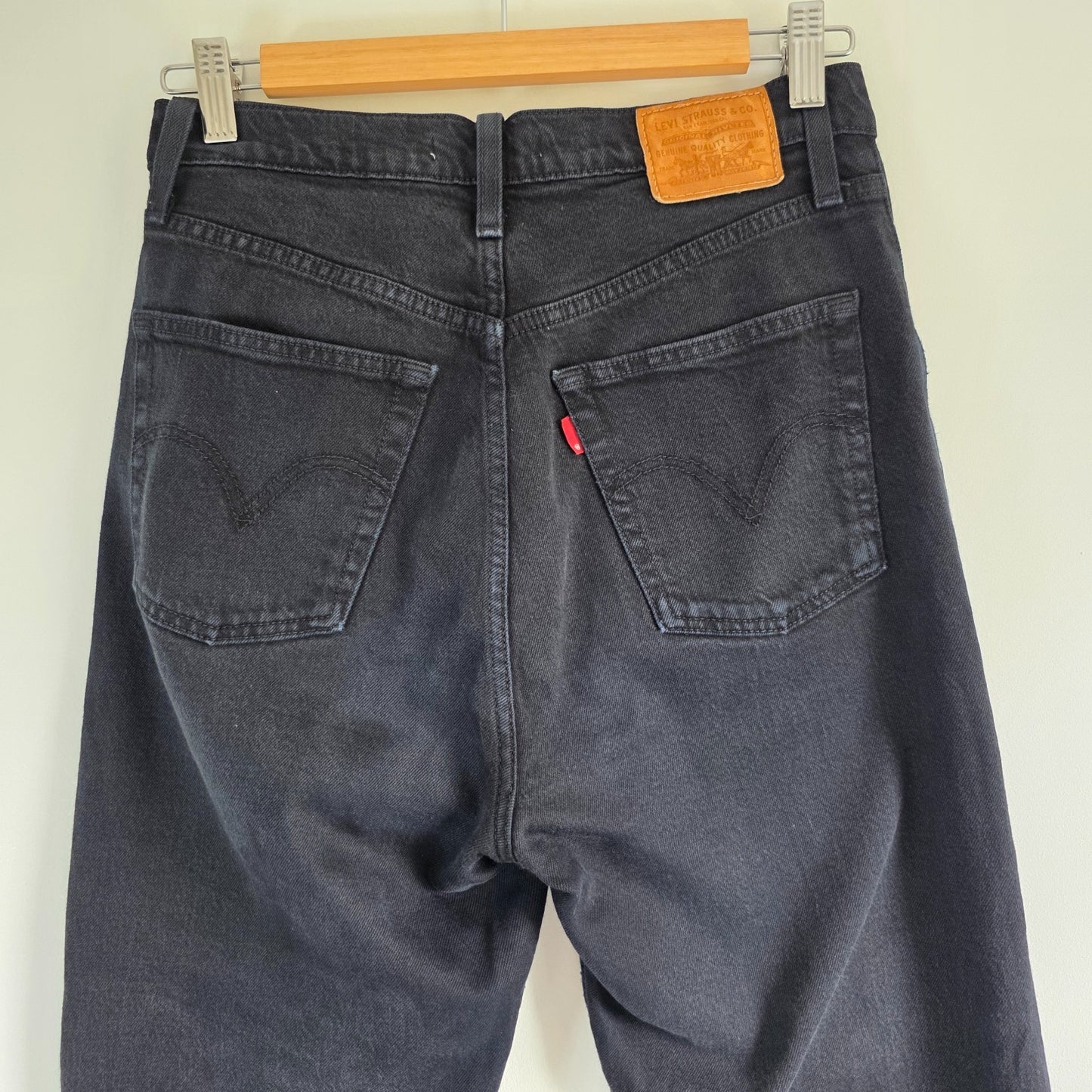 Levi's Ribcage Straight Jeans W27 L29 Black High Rise Women's Denim Y2K Mom Jean