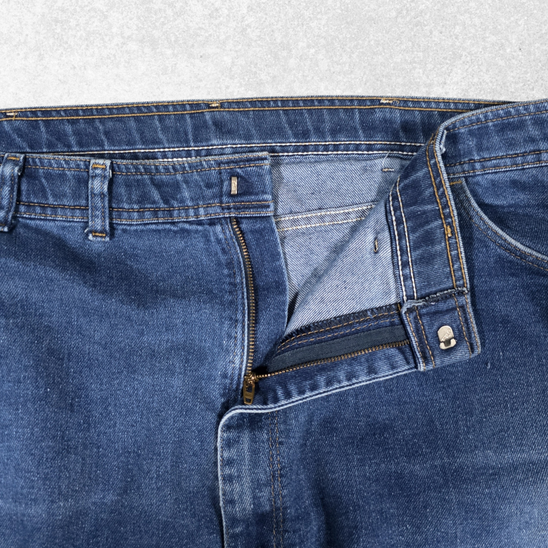 Wrangler Jeans W44 L31 Blue Straight Relaxed Denim Mens Workwear Casual tag W46