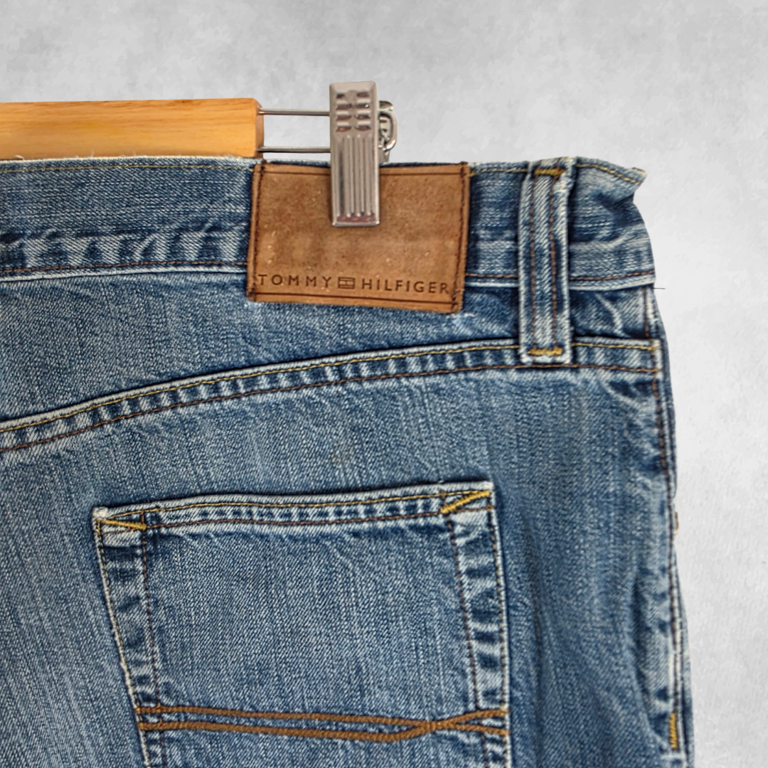 Tommy Hilfiger Jeans W38 L30 Blue Straight Leg Denim Men’s Cotton