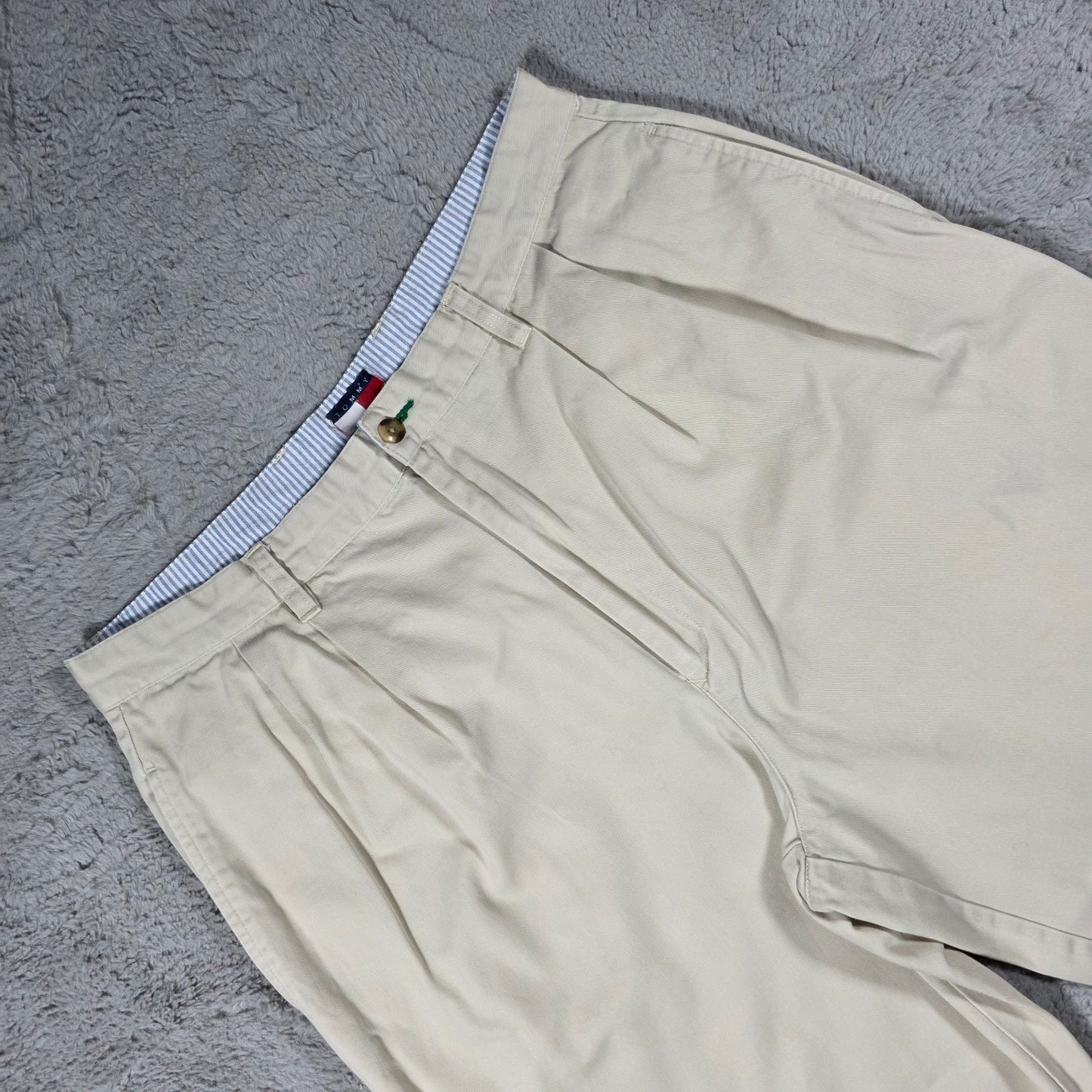 Tommy Hilfiger Beige Pleated Chinos Men’s Straight Fit W36 L32 Vintage Style