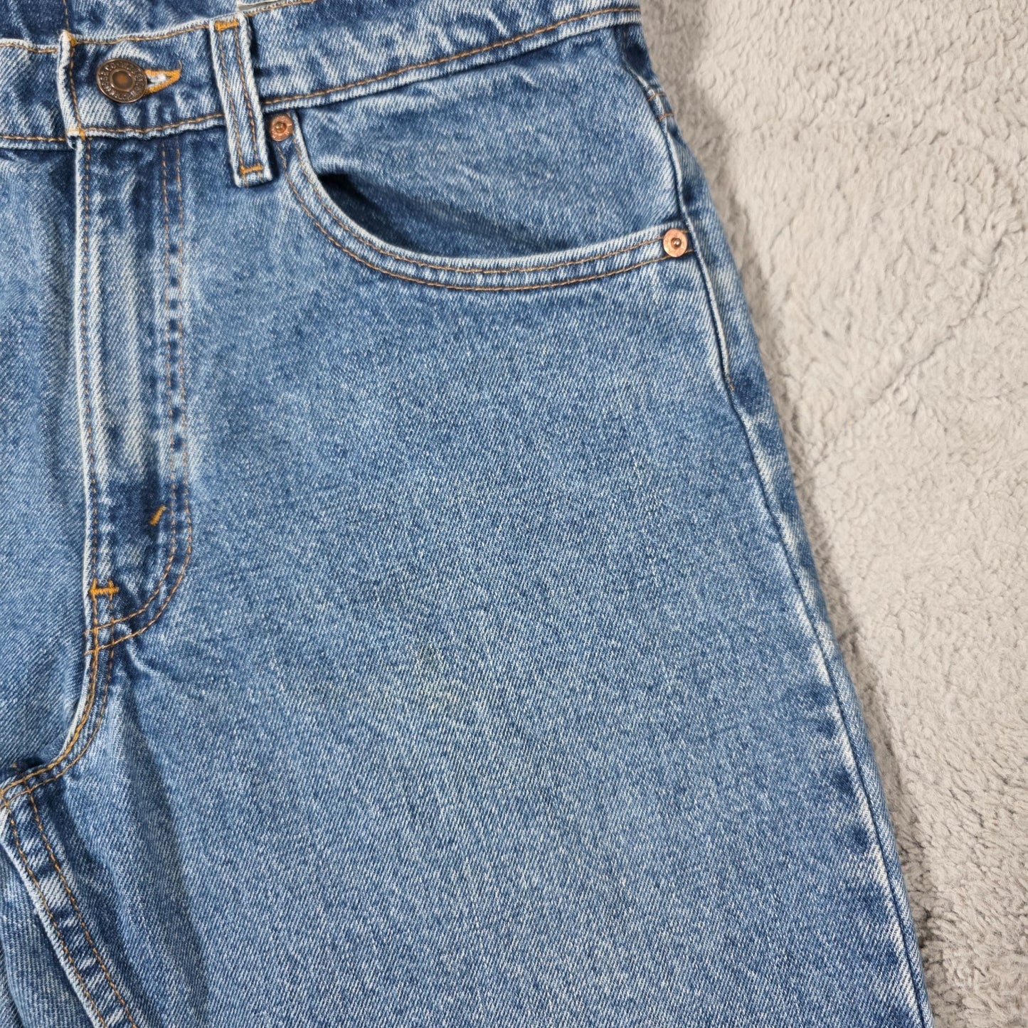 Vintage Levi’s 550 Mens Blue Jeans W31 L30 Relaxed Fit Made in USA