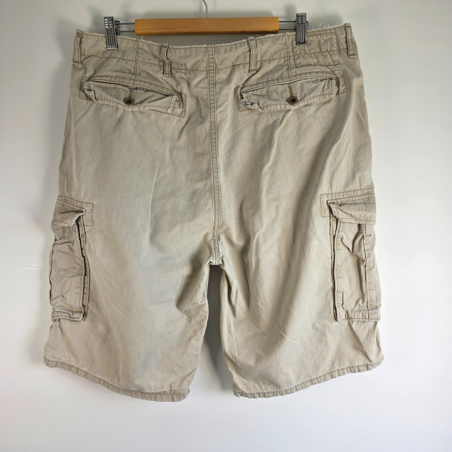 Levi’s Cargo Shorts Mens W38 Beige Utility Combat Shorts Cotton