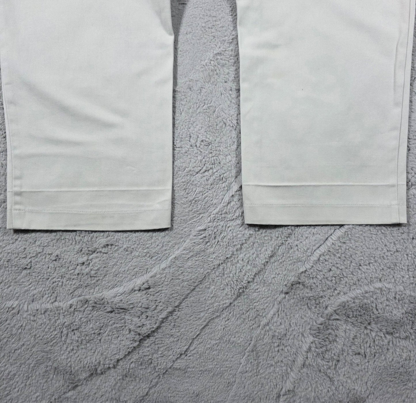 Vintage Tommy Hilfiger Beige Pleated Chinos Men’s Straight Fit W38 L30