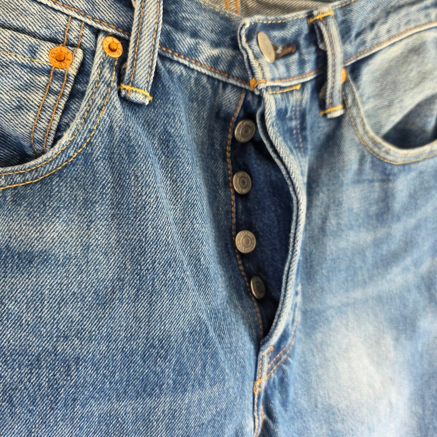 Levi’s 501 Jeans W31 L34 Blue Straight Leg Button Fly Classic Denim