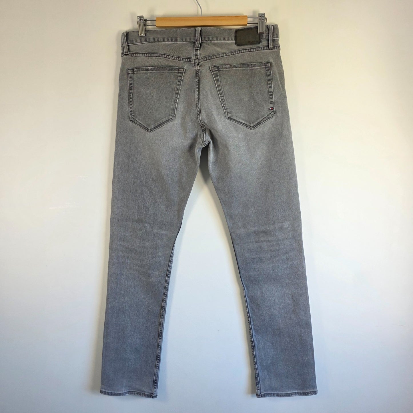 Tommy Hilfiger Mercer Jeans W32 L32 Grey Straight Fit Stretch Men's Denim