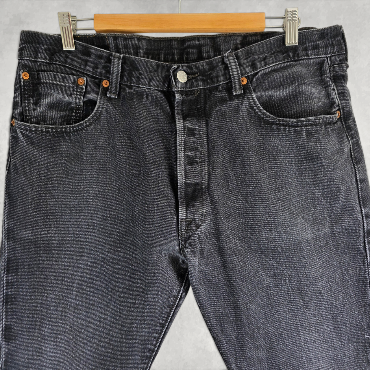 Levi’s 501 Jeans W36 (W38) L30 Black Straight Leg Button Fly Classic Denim