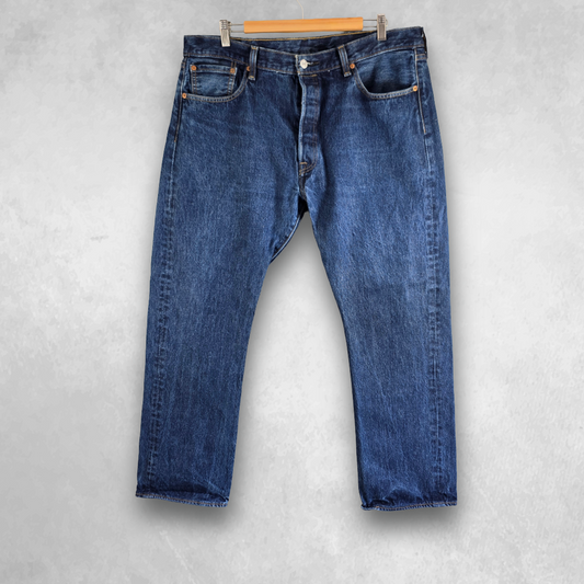 Levi’s 501 Jeans Mens W38 L30 Blue Straight Leg Button Fly Denim Classic